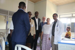 L’hôpital a des médecins spécialistes